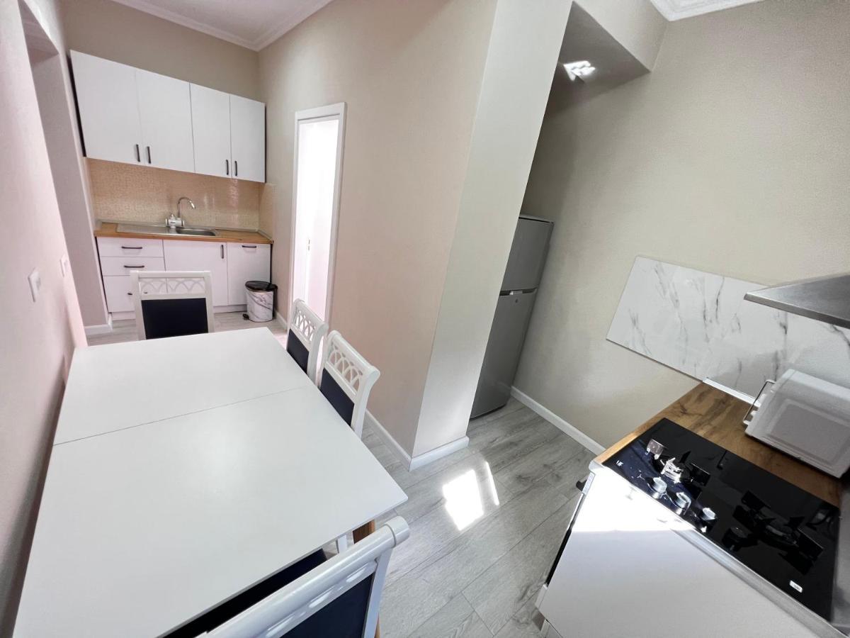 Golden Cherry Apartment